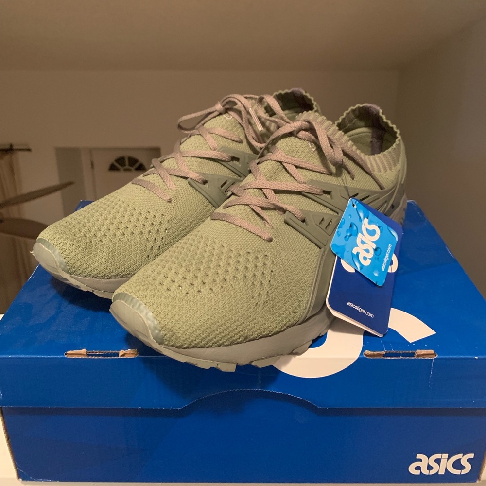 Olive green men’s ASICS